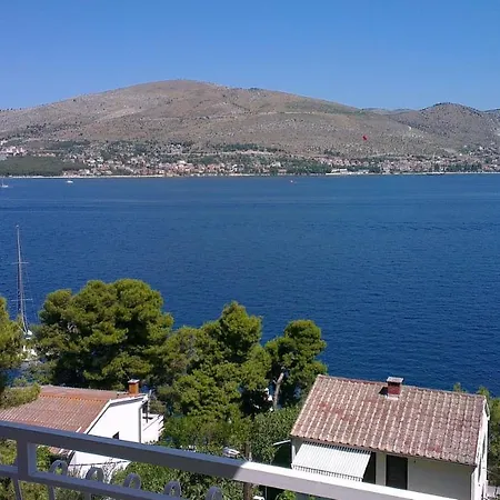 Nevenka Daire Trogir