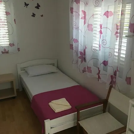 Nevenka Daire Trogir