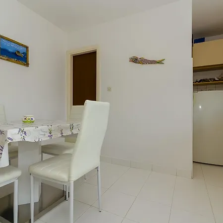 Nevenka Daire Trogir